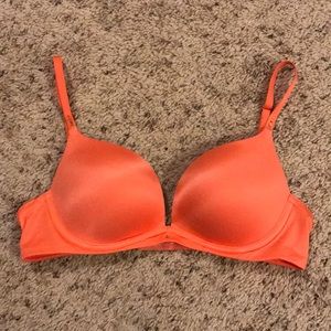 Victoria’s Secret Biofit push up bra